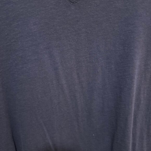 Eddie Bauer - Classic Tee - V-Neck Blue / Purple - Size L - Picture 5 of 5